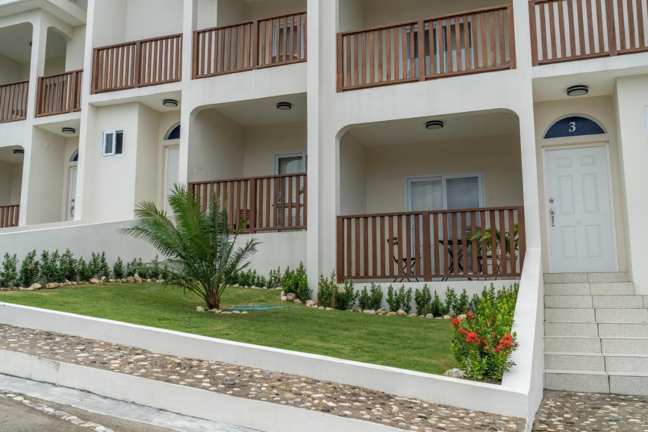 Family Complex Beside Beach W/Pool Montego Bay #1 Ngoại thất bức ảnh