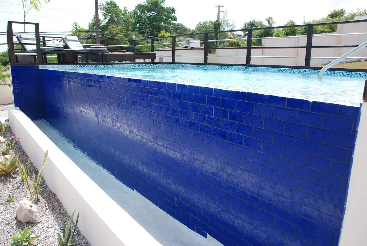 Family Complex Beside Beach W/Pool Montego Bay #1 Ngoại thất bức ảnh