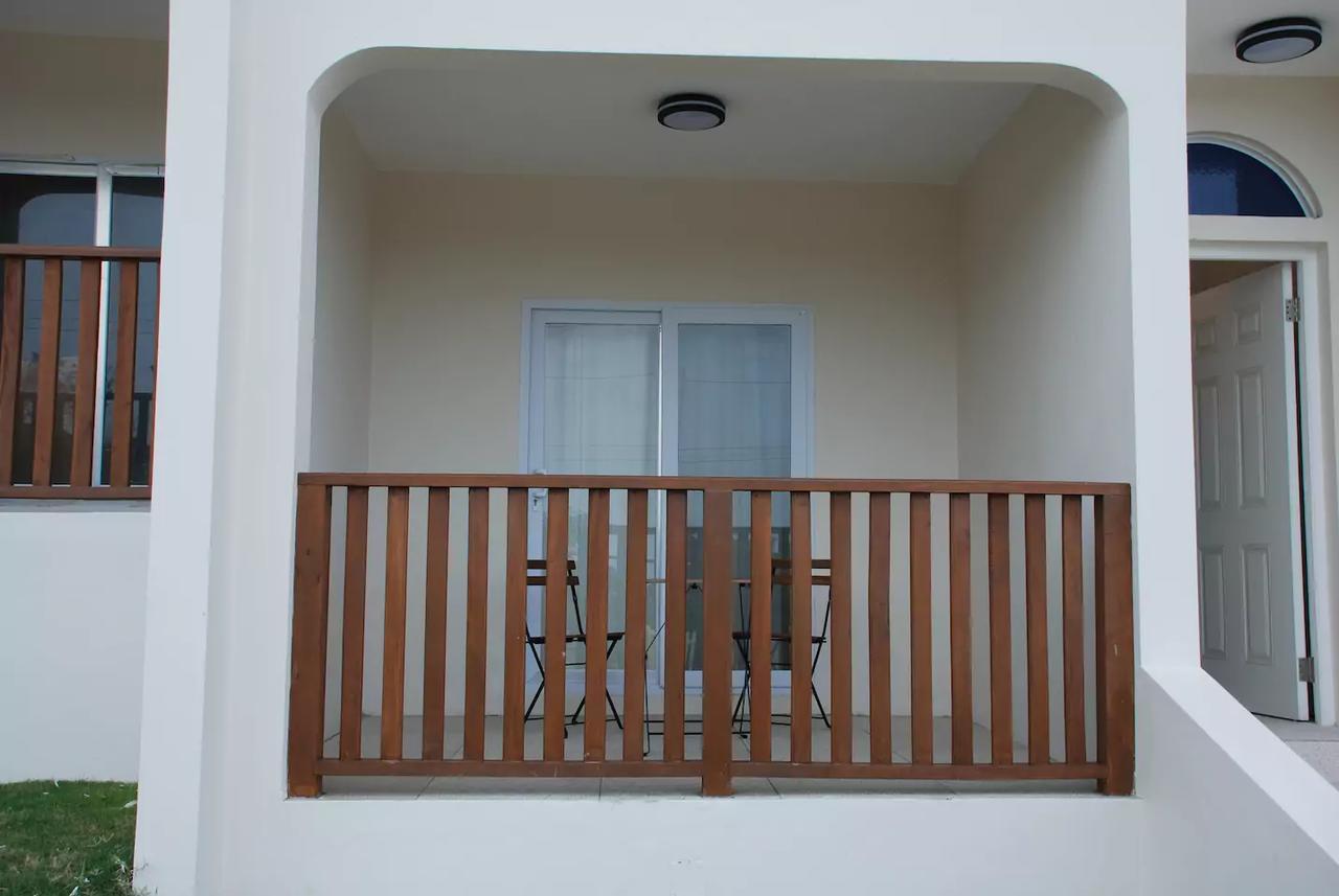 Family Complex Beside Beach W/Pool Montego Bay #1 Ngoại thất bức ảnh